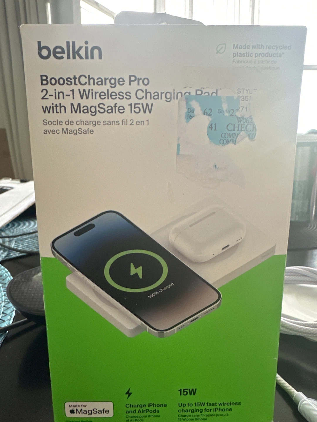Belkin BoostCharge Pro 2-in-1 Wireless Charger with MagSafe 15W - photo 2