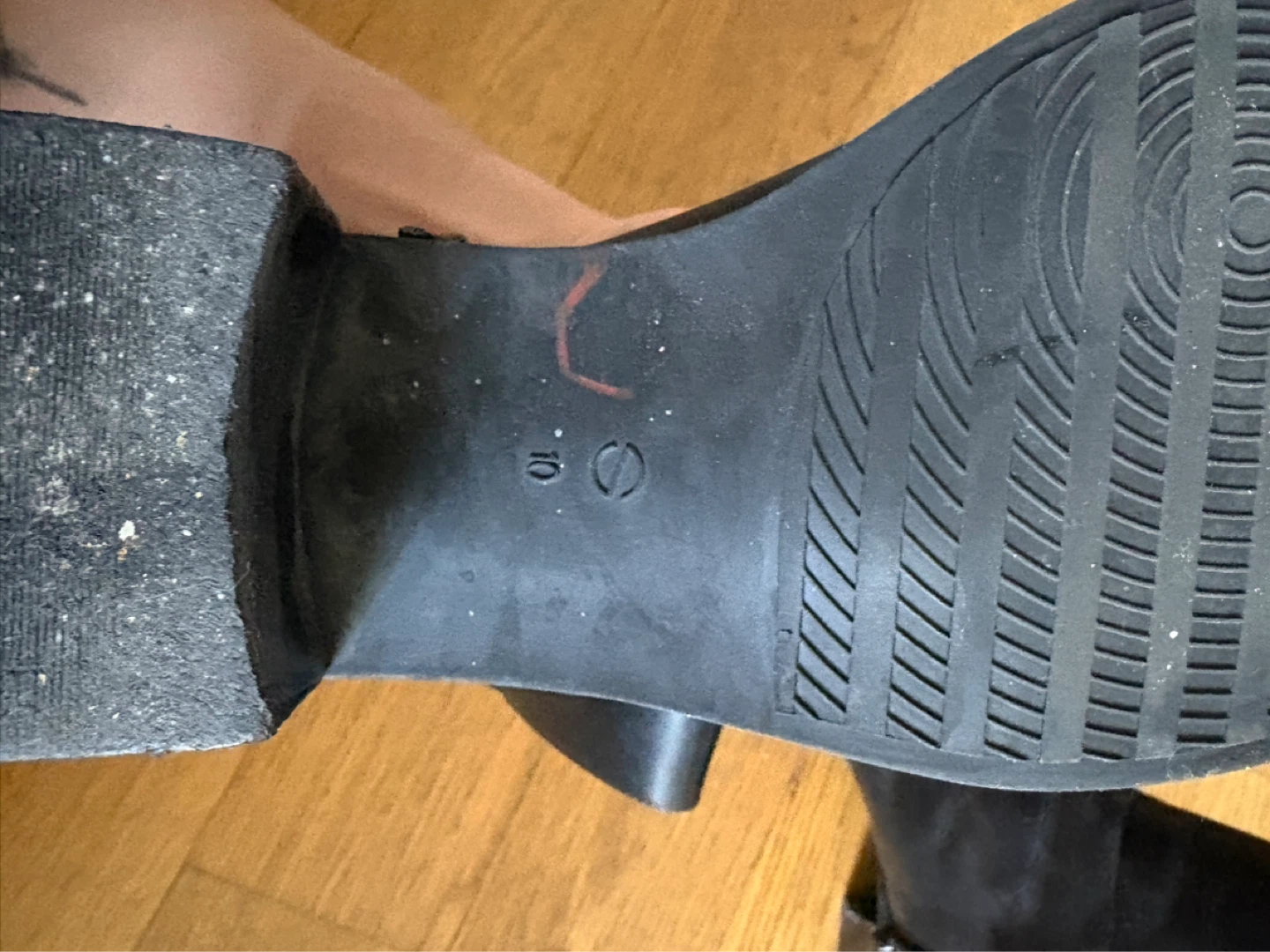 Size 10 Women's Leather Boots - photo 3