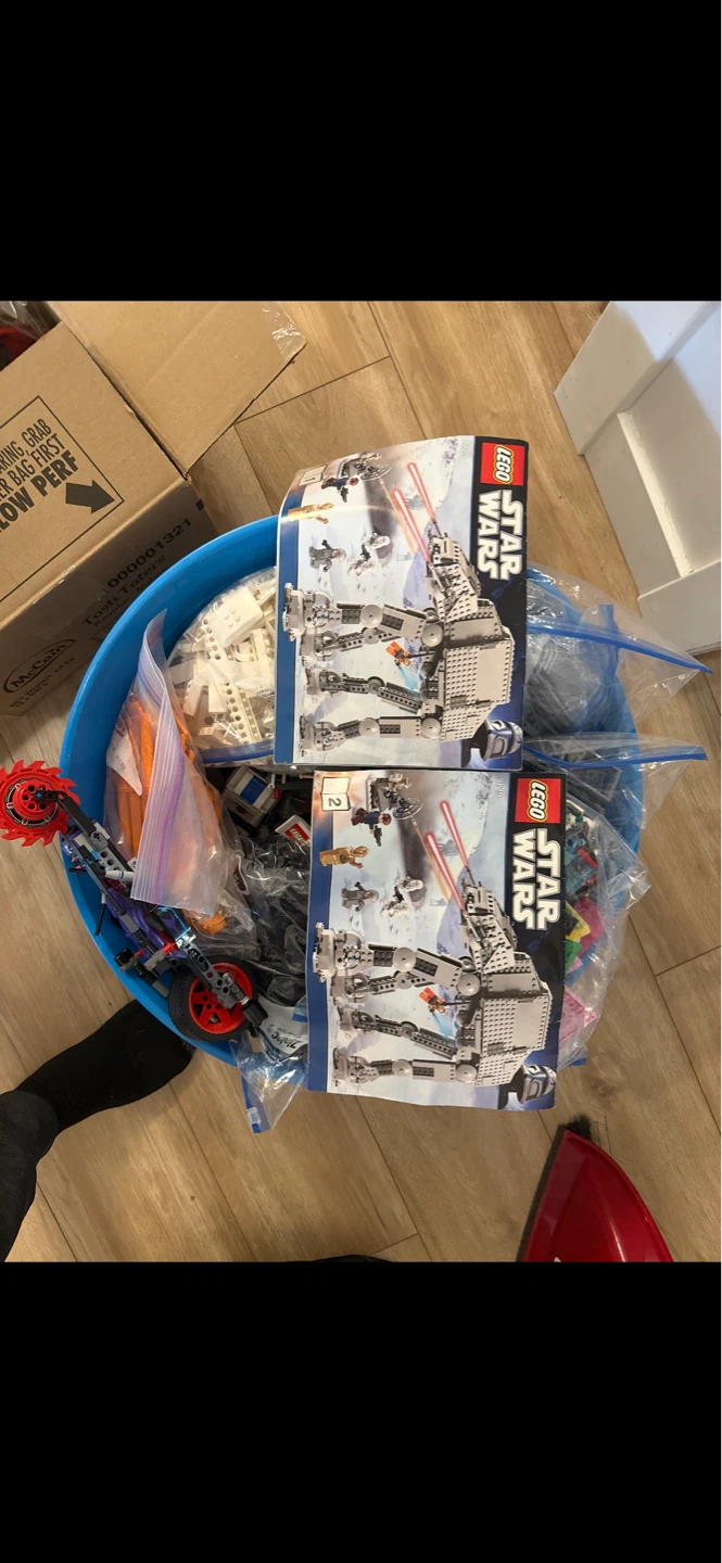 LEGO Star Wars AT-AT Walker Set #8129 (x2) - photo 3