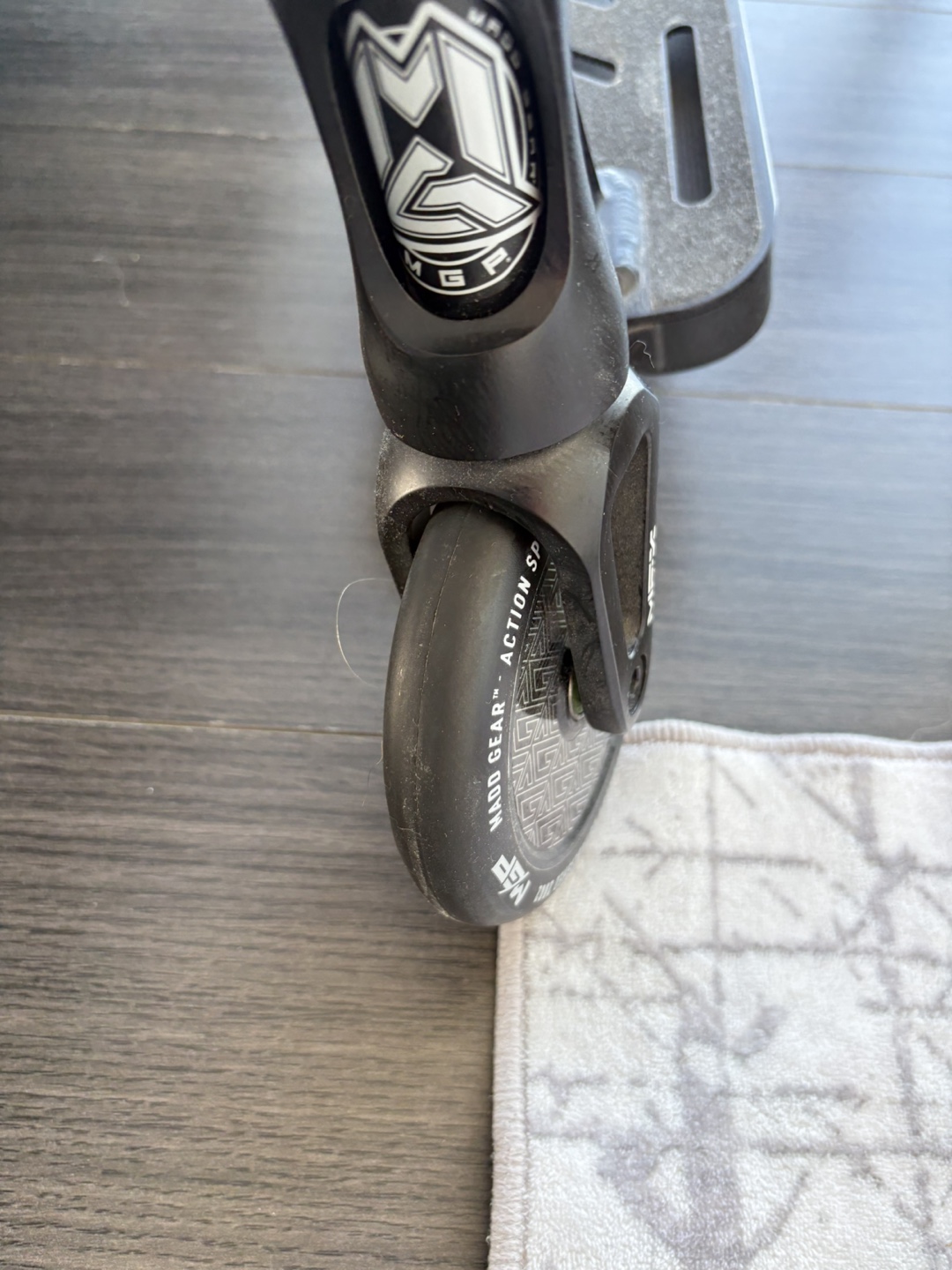 MGP MG4 Titan Pro Stunt Scooter - photo 2