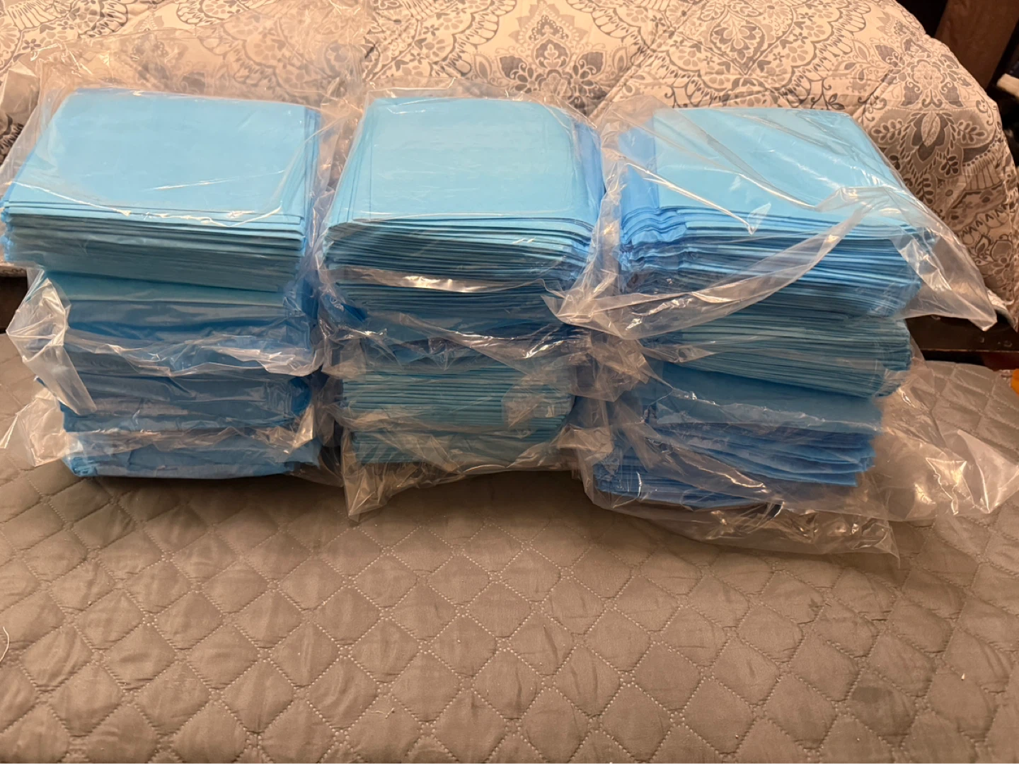 Bulk Blue Disposable Underpads/Pads
