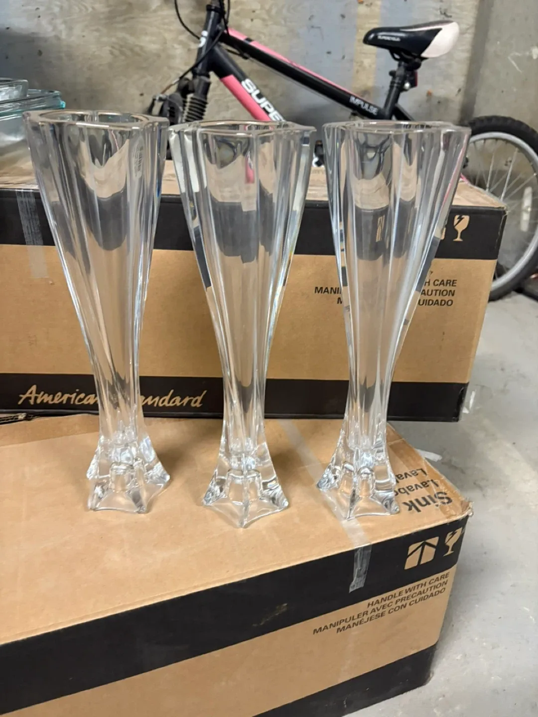 Set of 3 Clear Glass Vases - photo 3