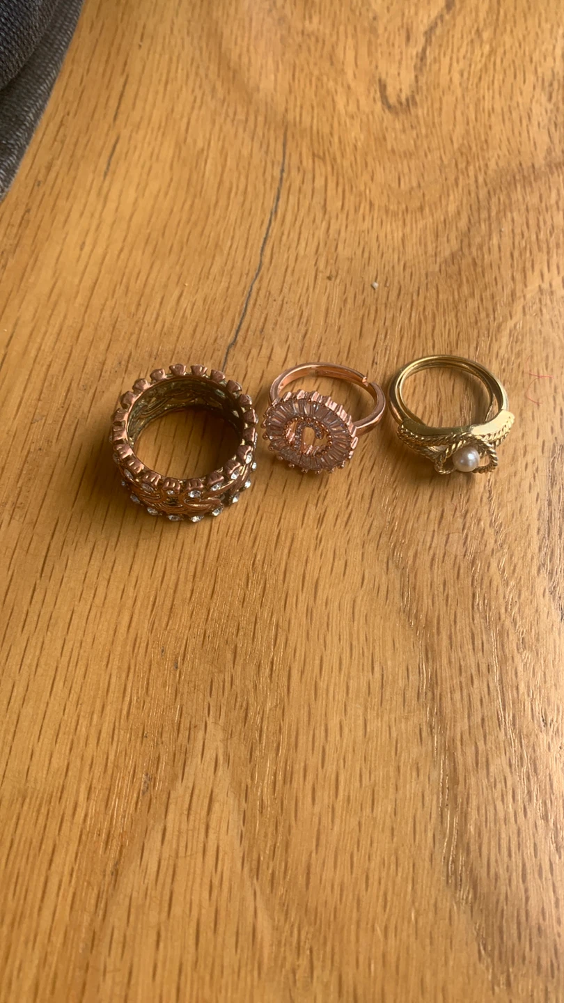Gold tone watch and 3 rings - photo 5