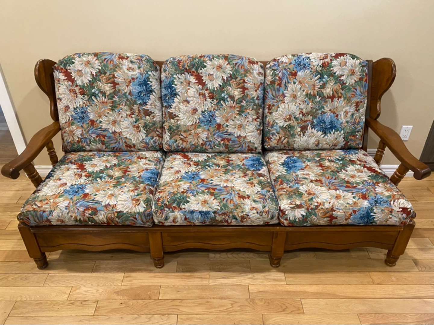 Vintage Bogdon & Gross Maple Wood Colonial Sofa (CAN DELIVER)