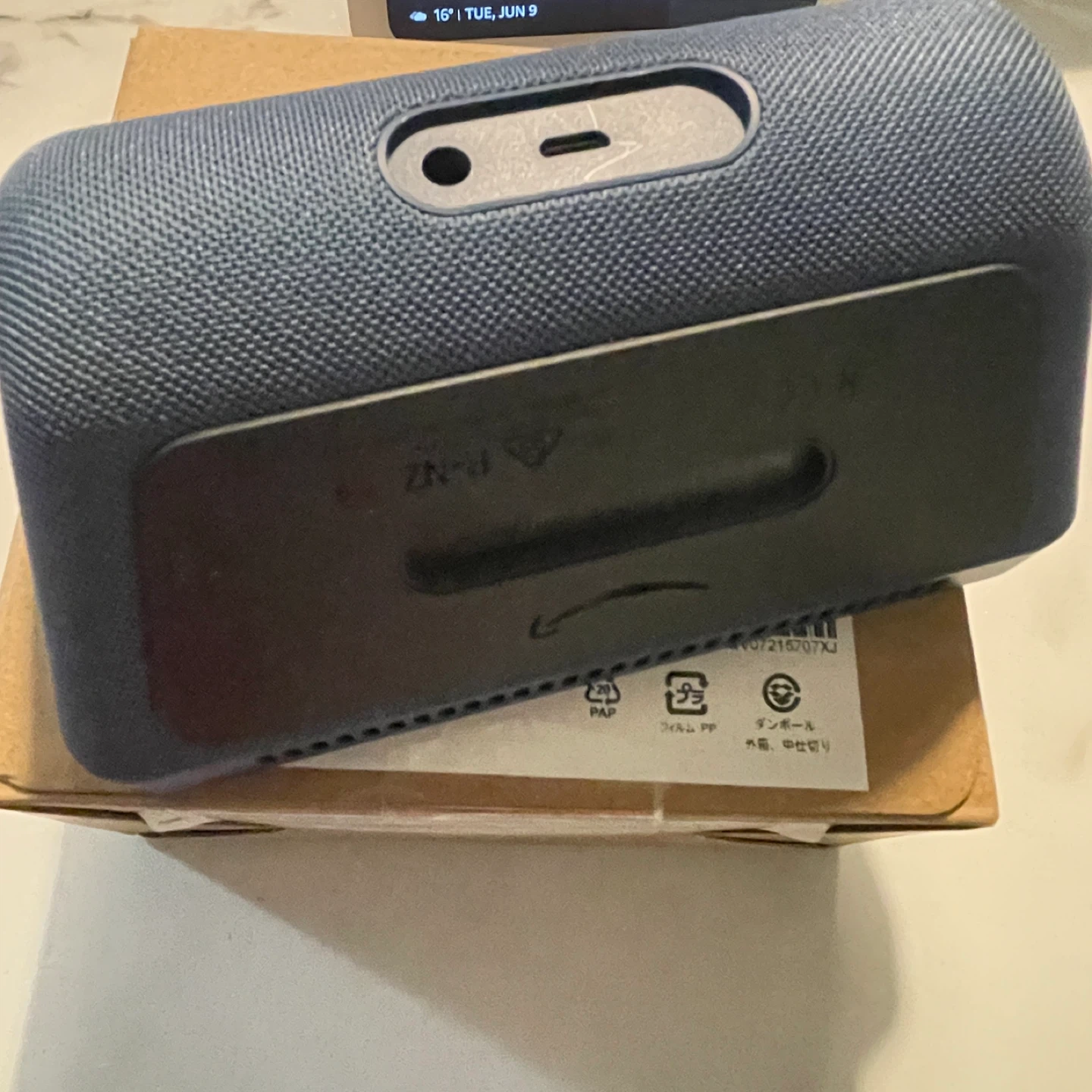 Echo Show 5 2nd Gen with Pixar Stand - photo 3