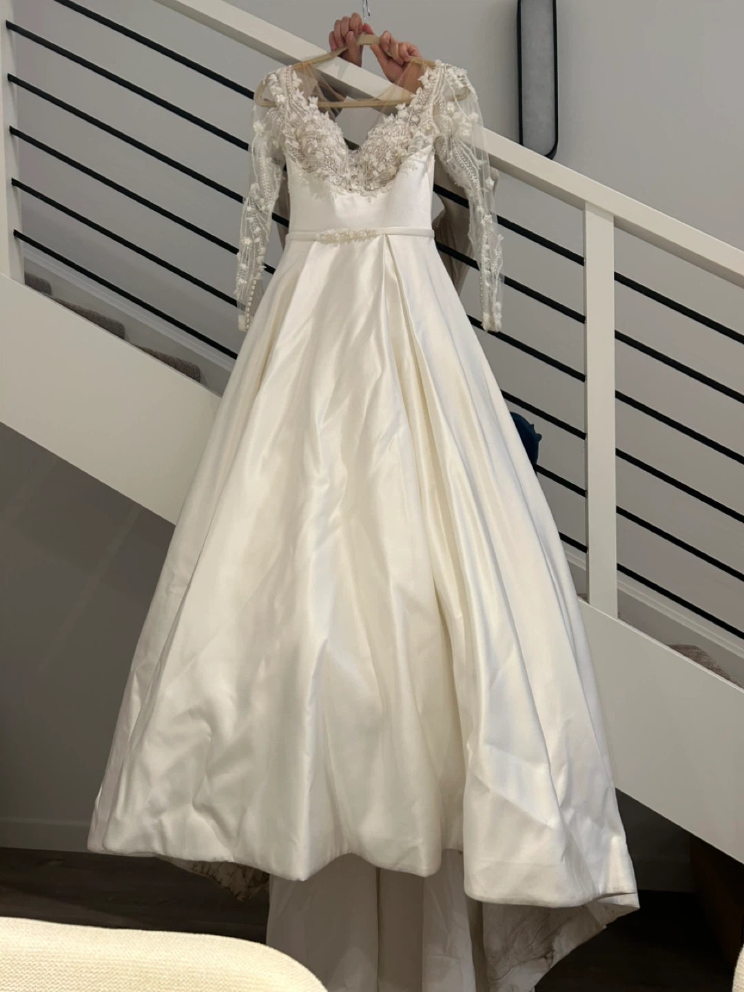 Wedding dress - photo 3