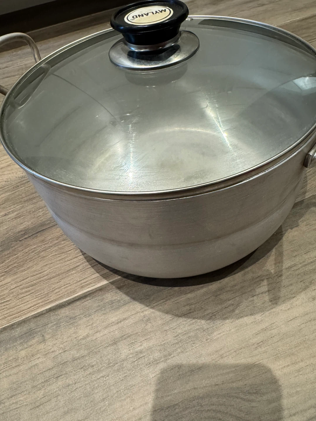 soup pot.$5