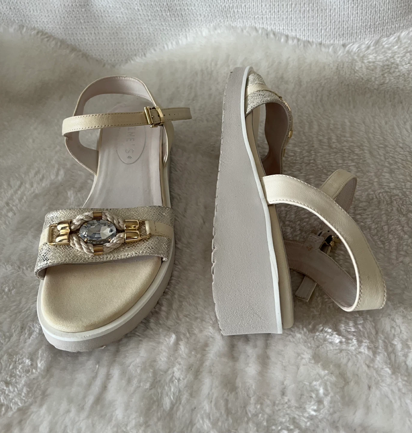 Tine’S Cream Embellished Sandals Size 7.5 - photo 3