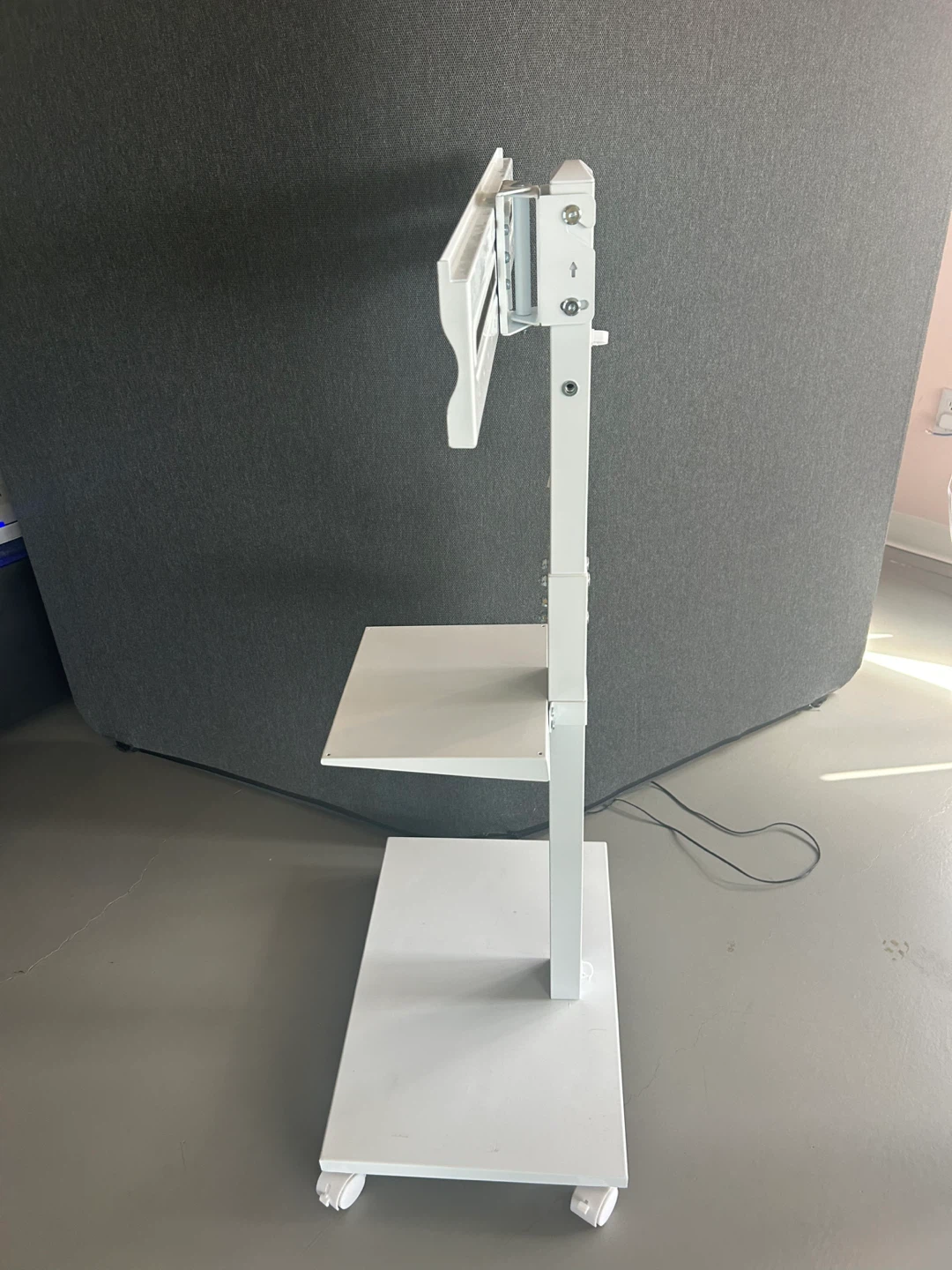 White Rolling TV Stand with Shelf - photo 2