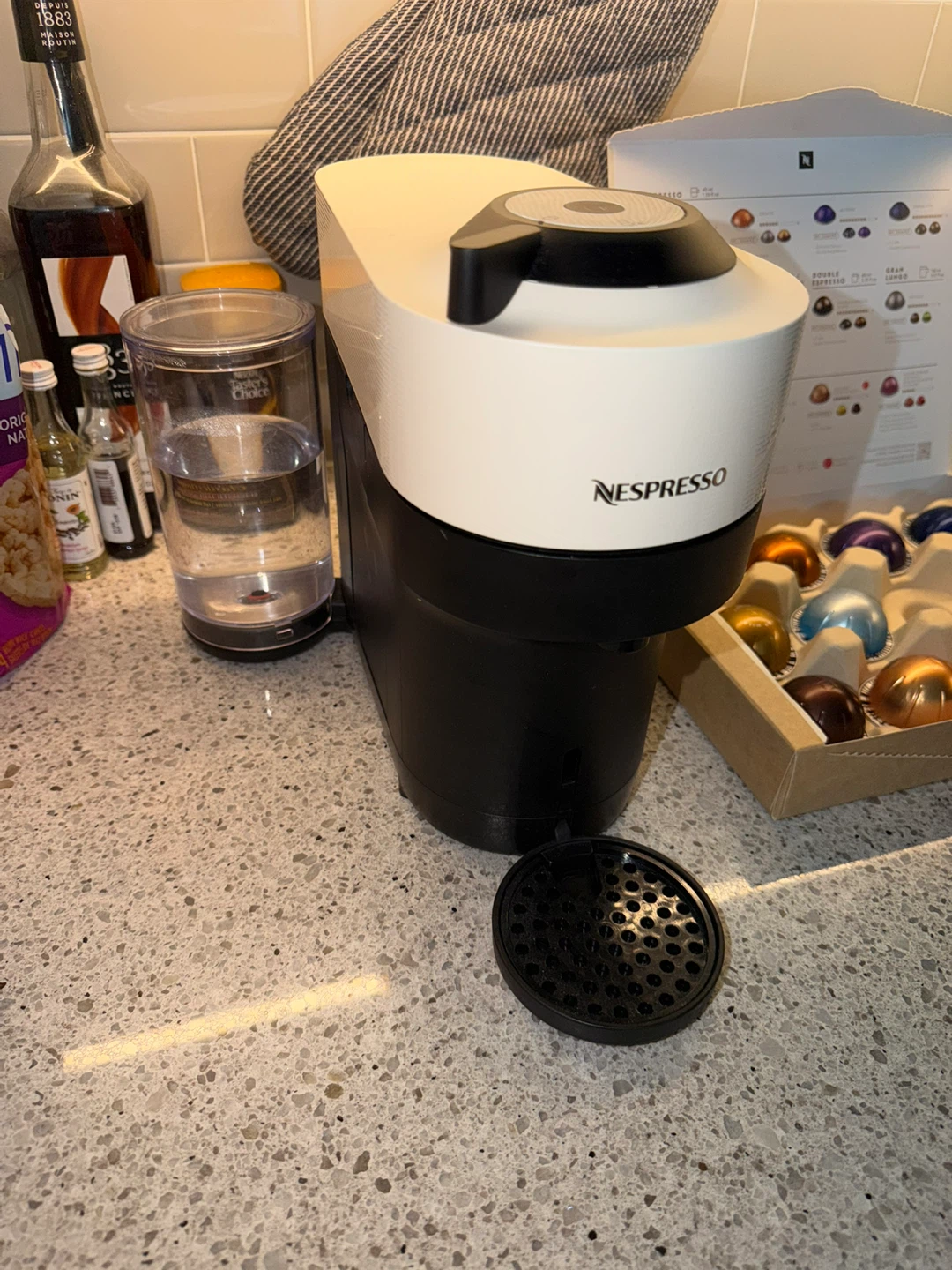 Nespresso Vertuo Pop+ White Coffee Machine - Includes Capsules - photo 2