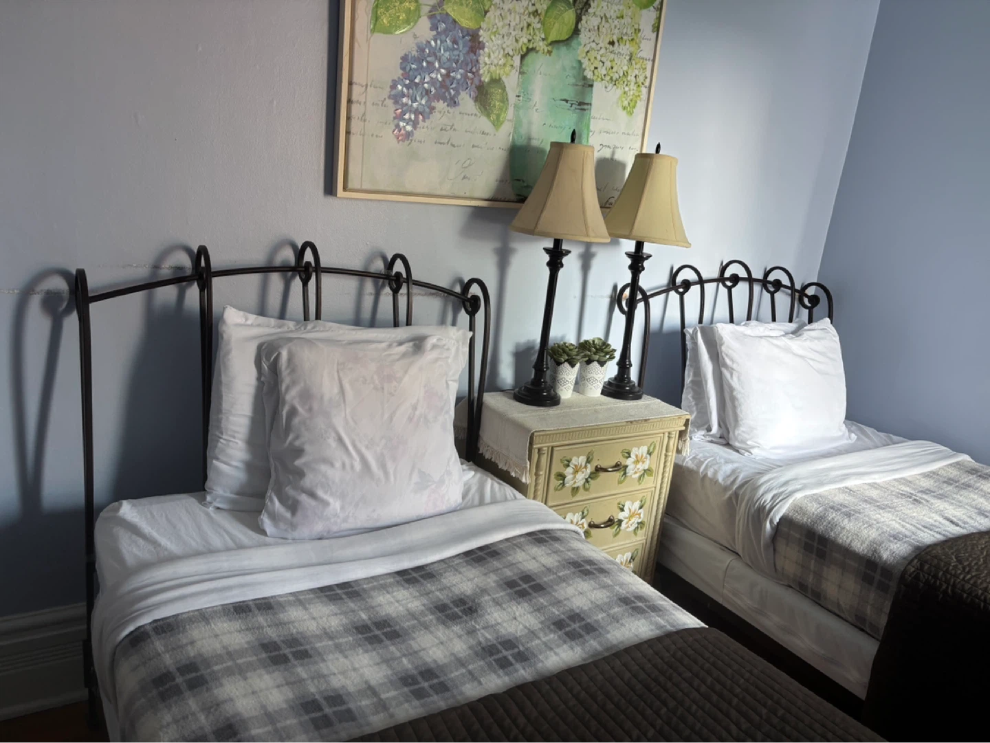 Black Metal Twin Bed Frame with Bedding