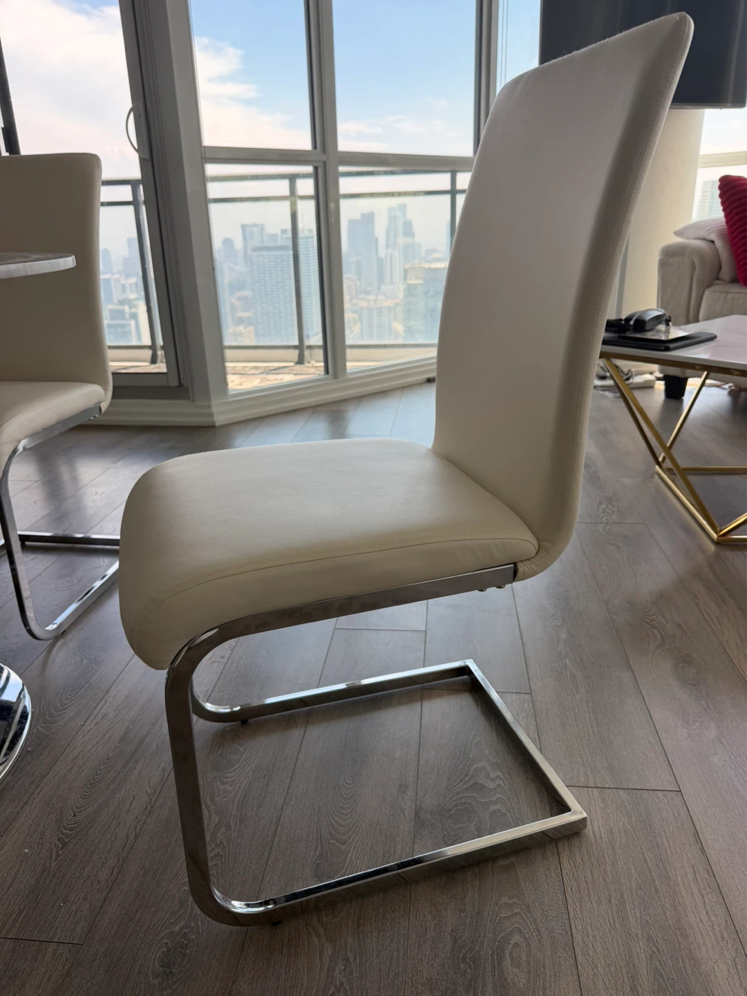 Cream faux leather dining chair set of 4 - photo 3