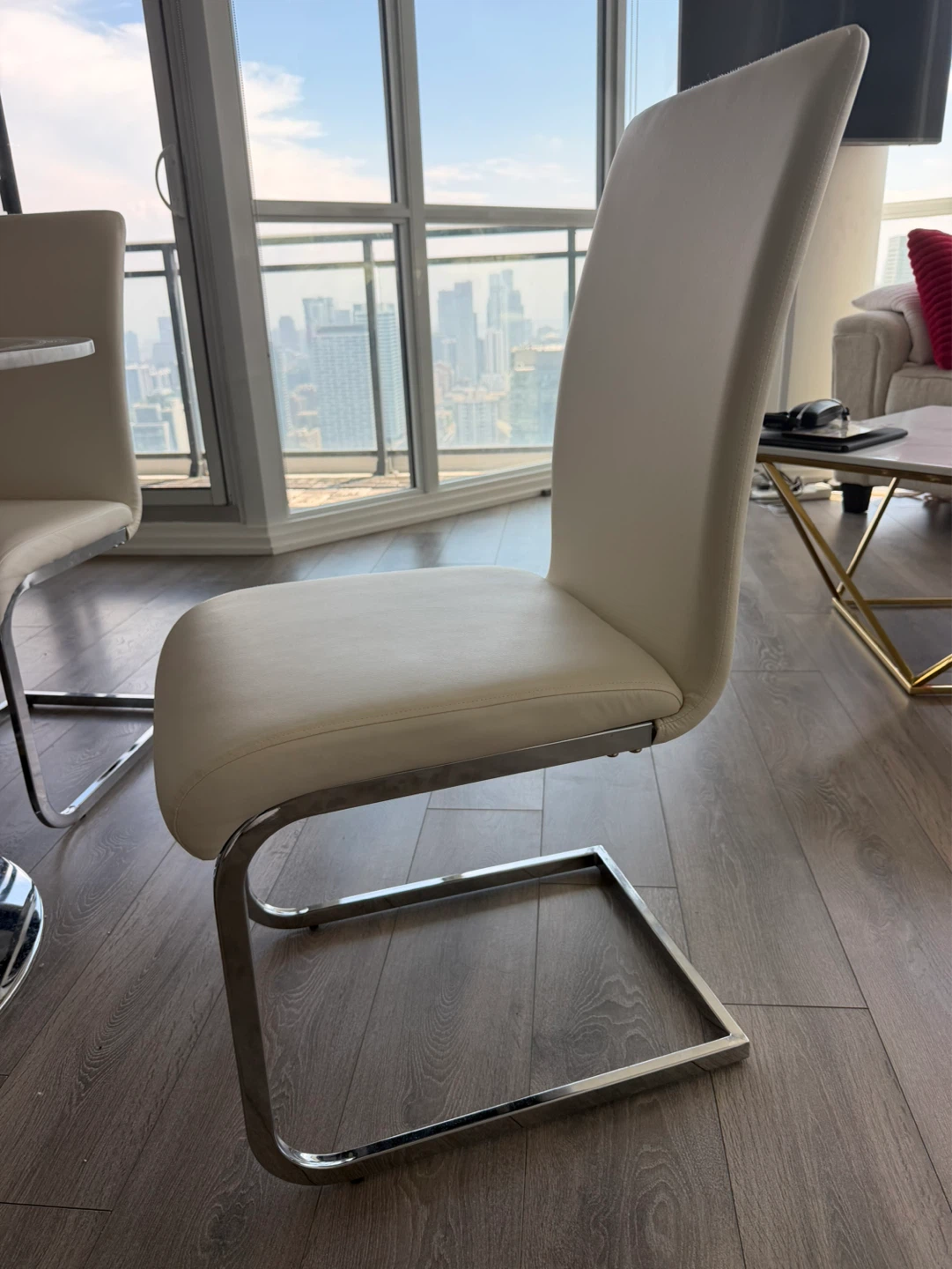 Cream faux leather dining chair set of 4 - photo 2