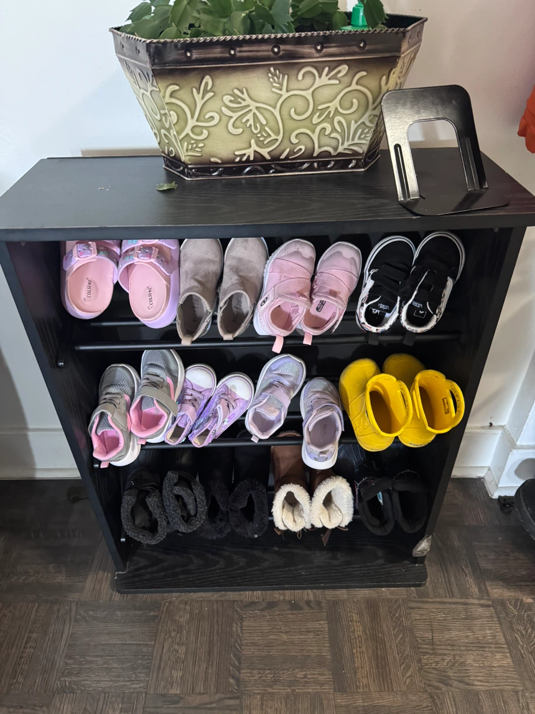 Black Shoe Rack