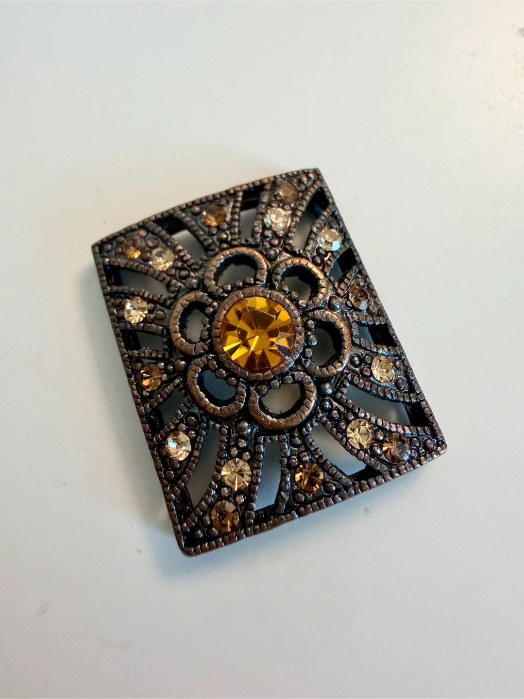 Vintage Decorative Brooch with Amber Jewel - photo 2