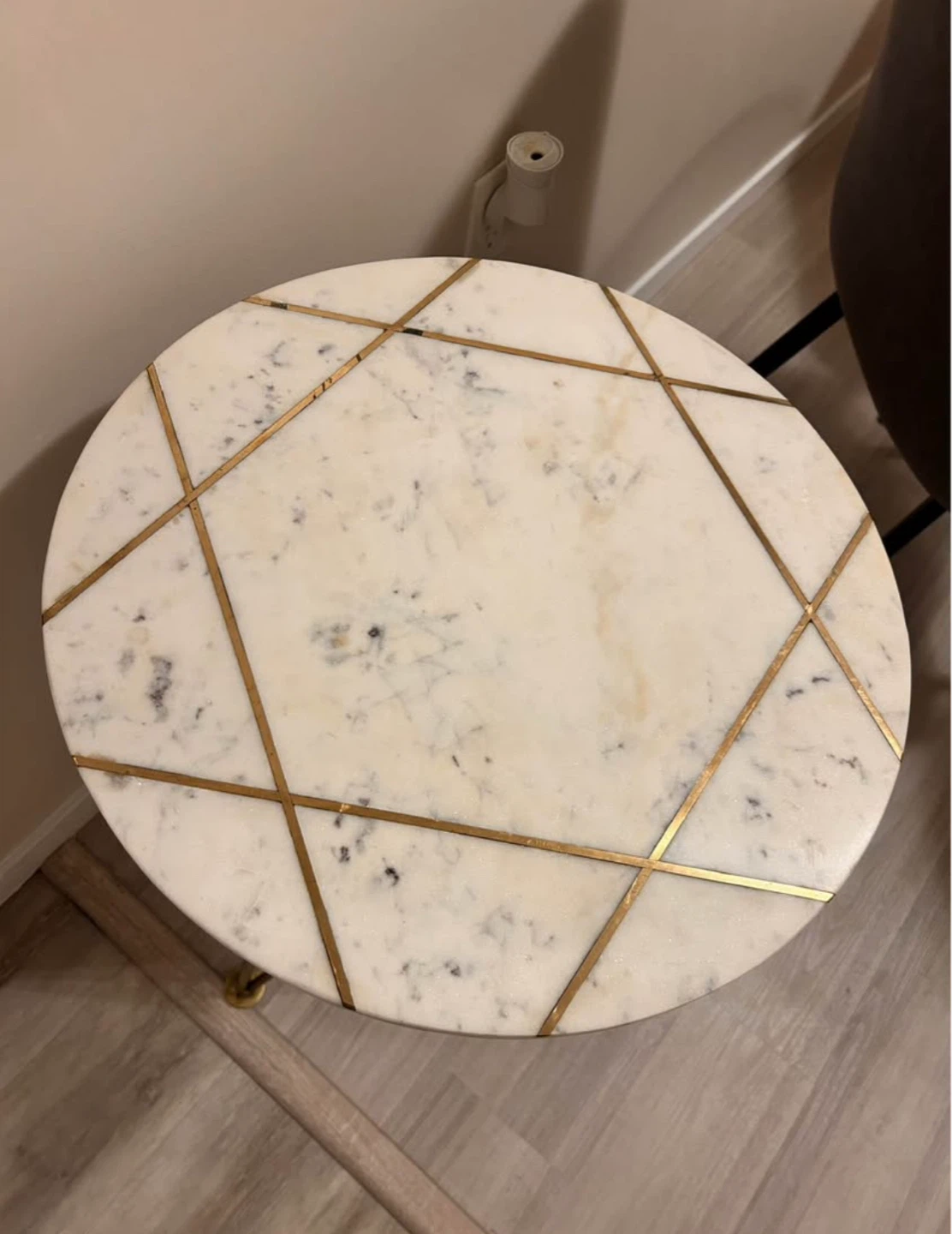 Round Marble Side Table with Gold Base - photo 2