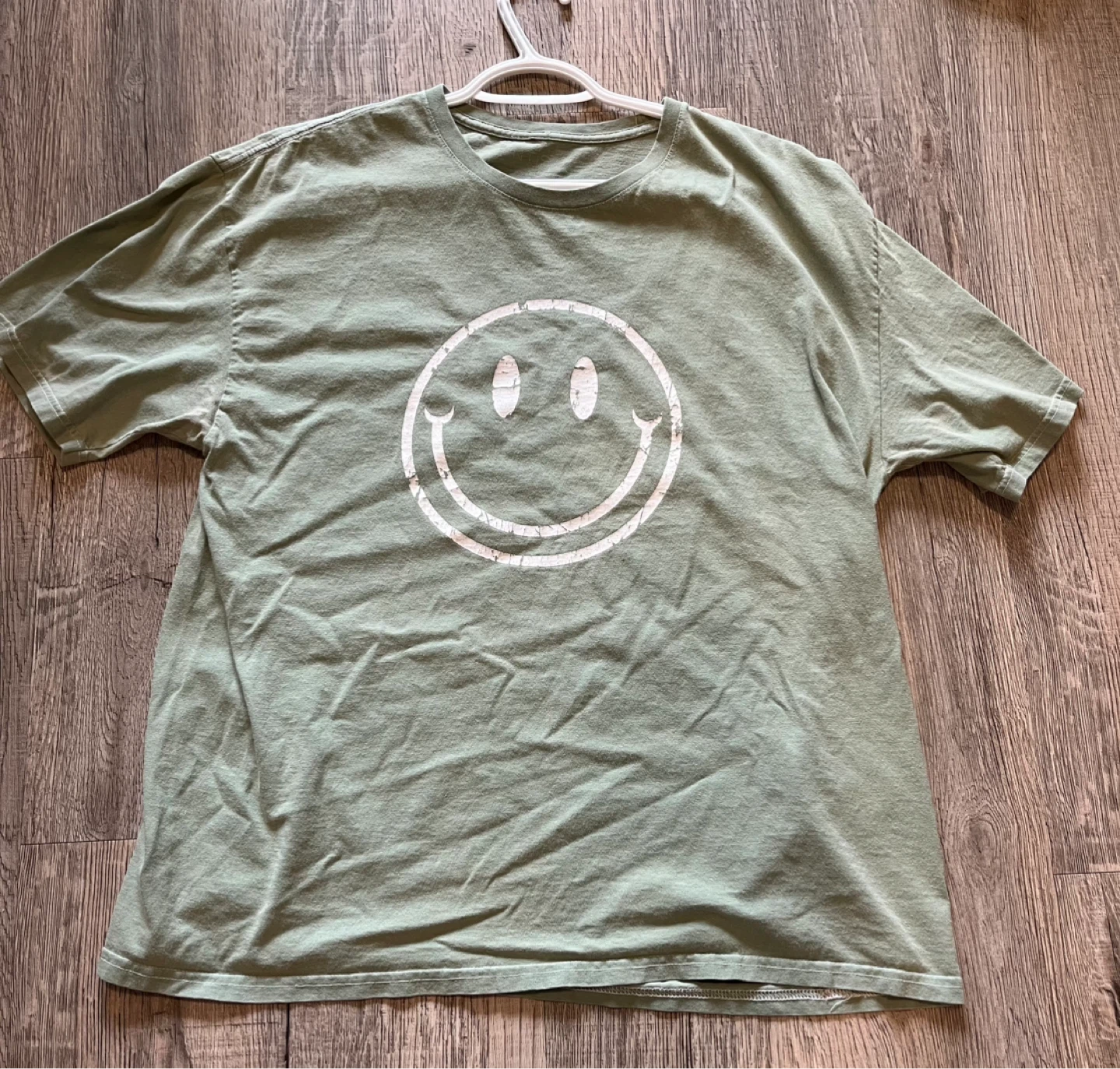 Antistar graphic tee