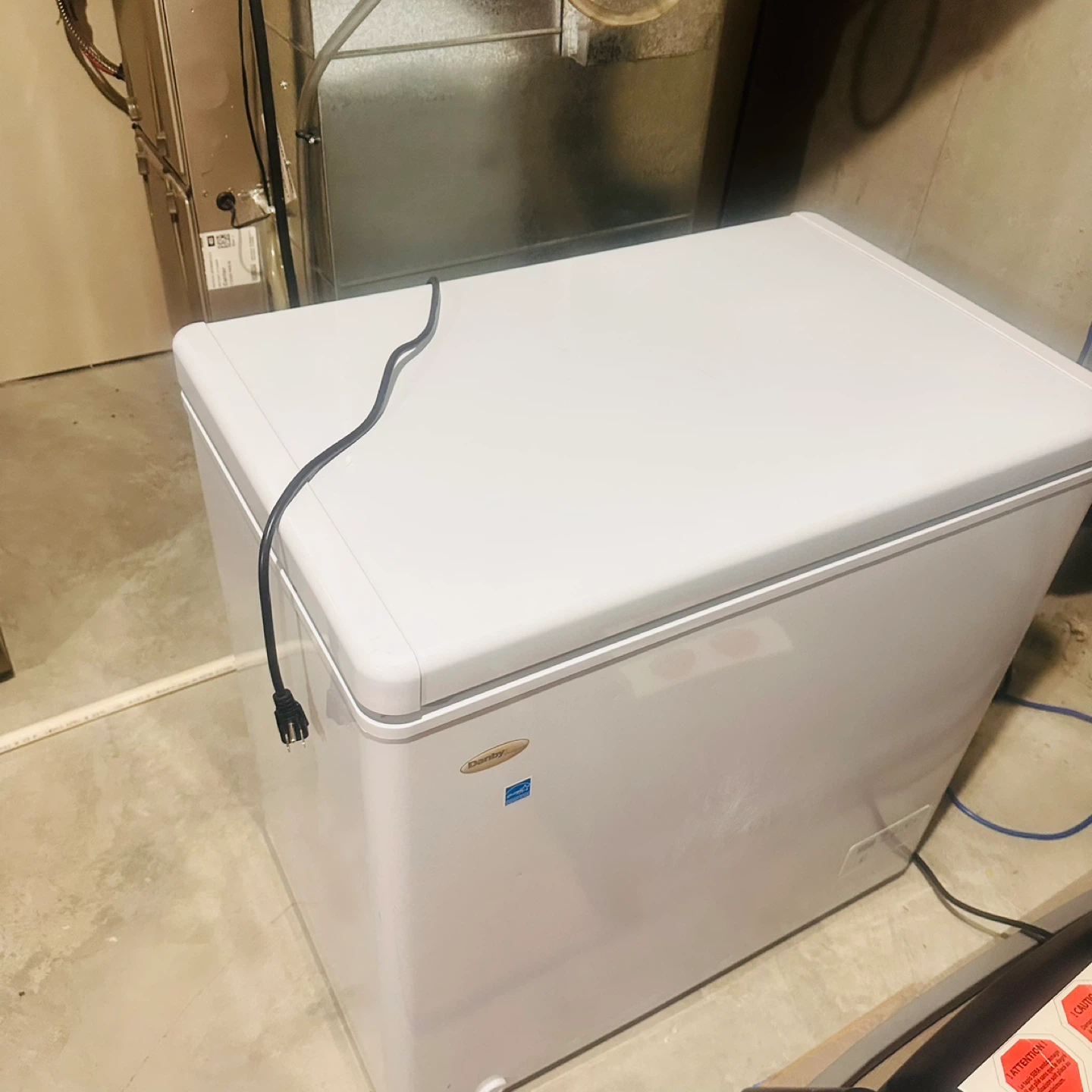 DANBY WHITE CHEST FREEZER - photo 2