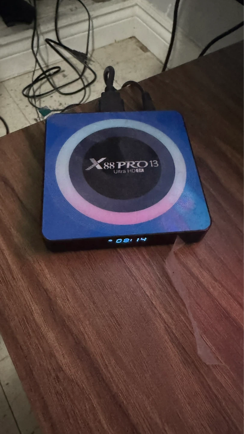 Samsung 42” Plasma TV + X88 Pro 13 Android TV Box - photo 2