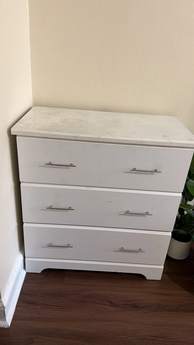 White 3-Drawer Dresser