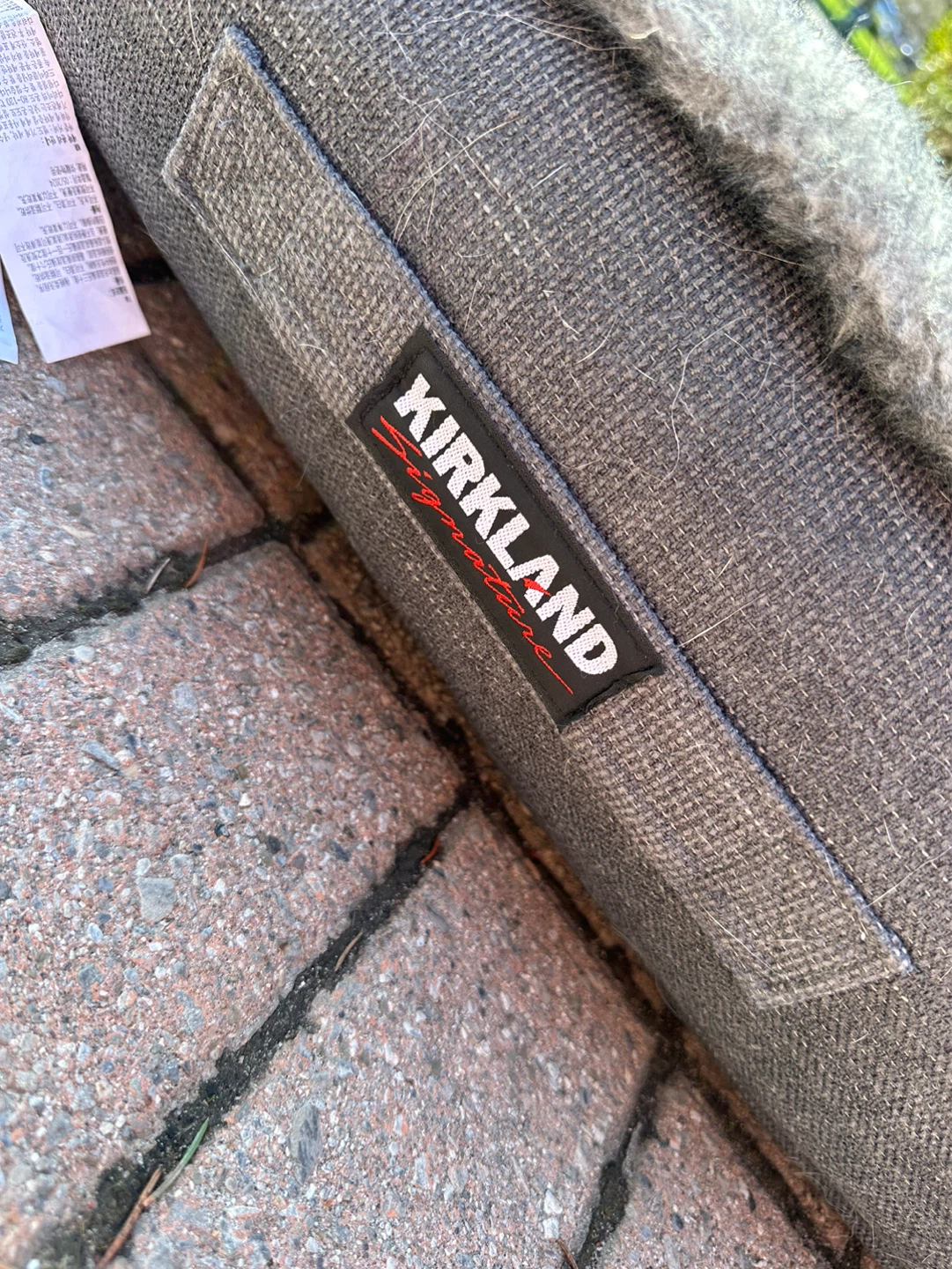 🔥Moving Sale🔥Kirkland Signature Grey Faux Fur Dog Bed - photo 3
