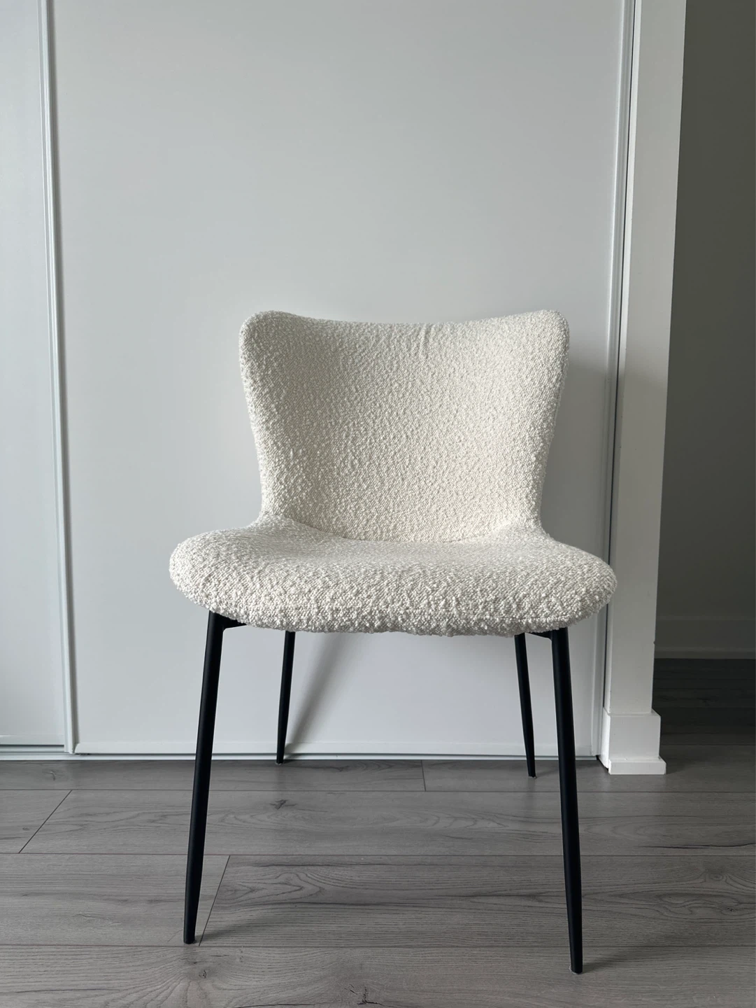 White Teddy Fabric Dining Chair - photo 2
