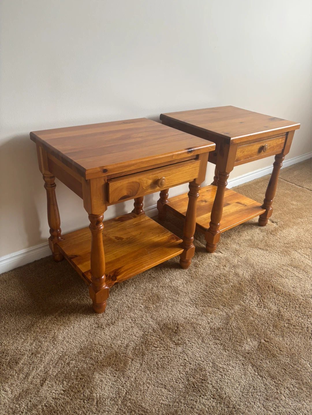Solid Wooden End Tables With Drawers - photo 2