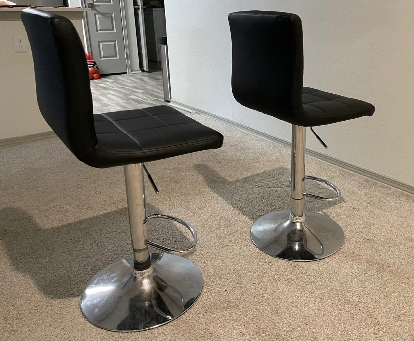 Set of 2 Black Faux Leather Bar Stools