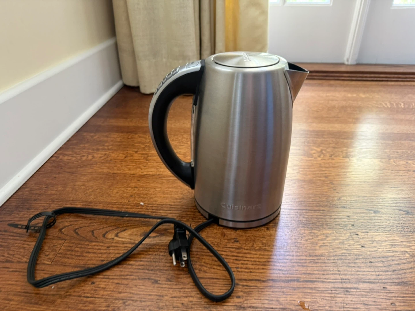 Cuisinart Stainless Steel Cordless Electric Kettle - photo 4