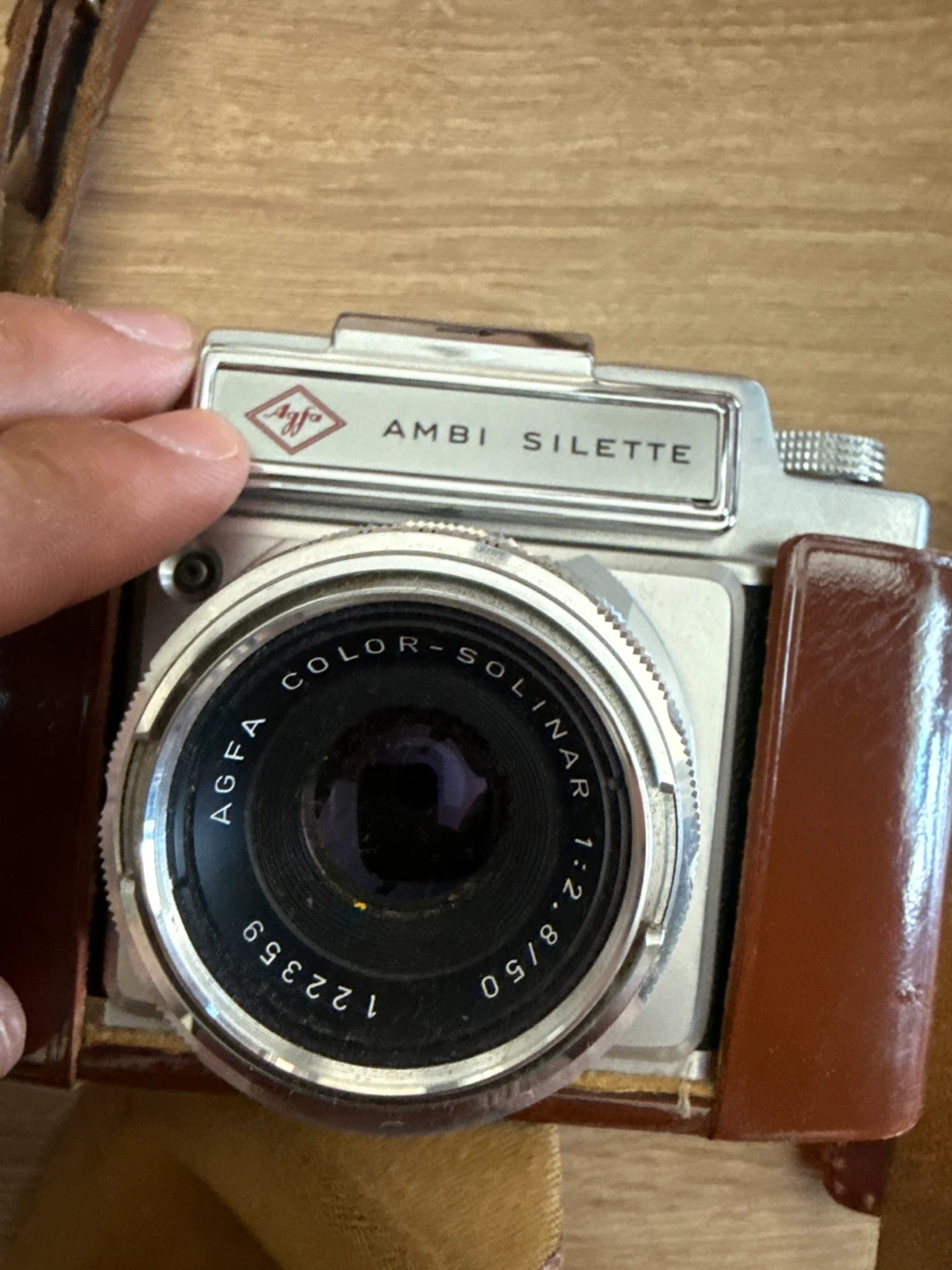 Agfa Ambi-Silette & Regula Cameras with Leather Cases - photo 3