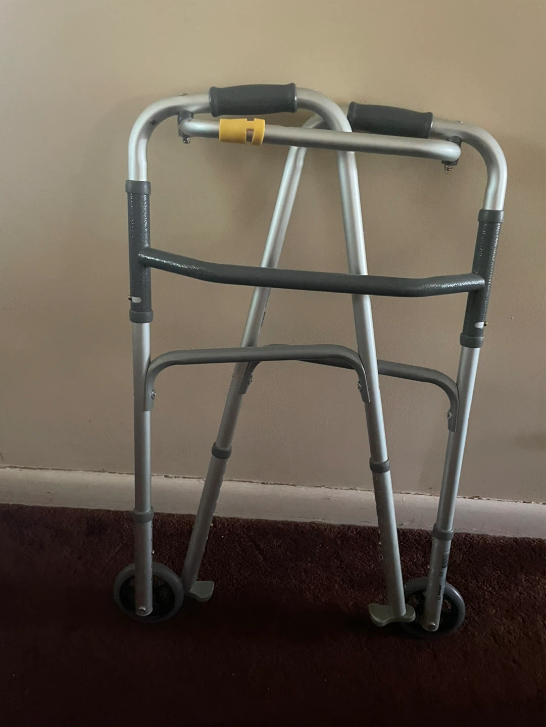 Airgo Folding Walker 770-160 - photo 2
