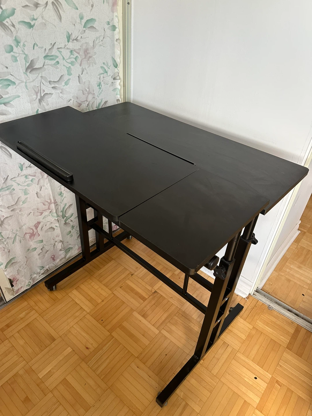 31.5" Mobile Stand Up Desk - Adjustable Height Rolling Table - photo 2