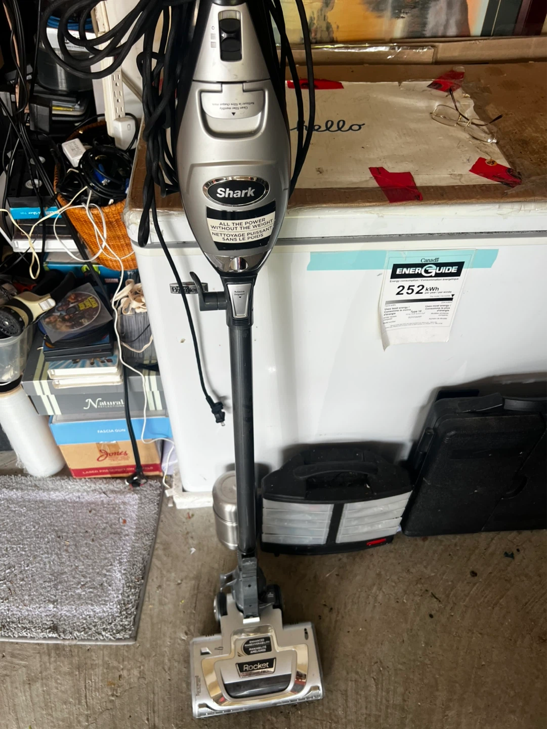 Shark Rocket Deluxe Pro Vacuum Cleaner