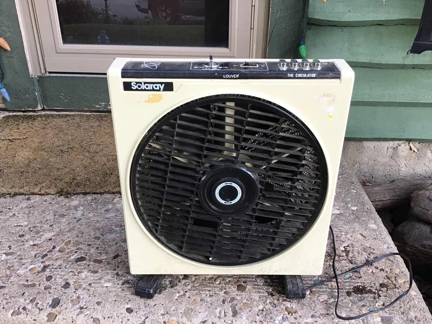 2 inside fans MUST SELL BY FRIDAY - photo 2