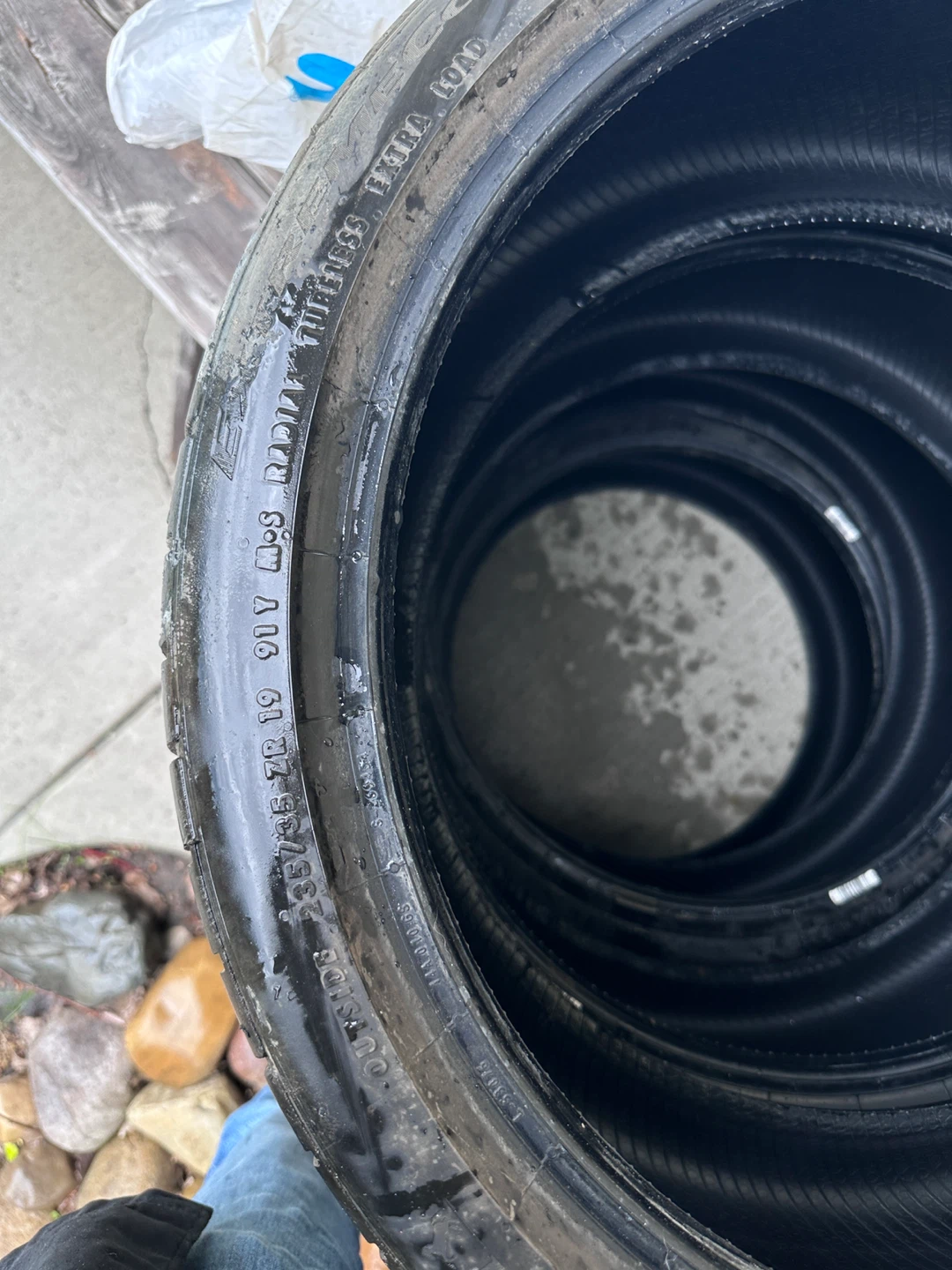 Continental 235/35 ZR19 Tire - photo 3