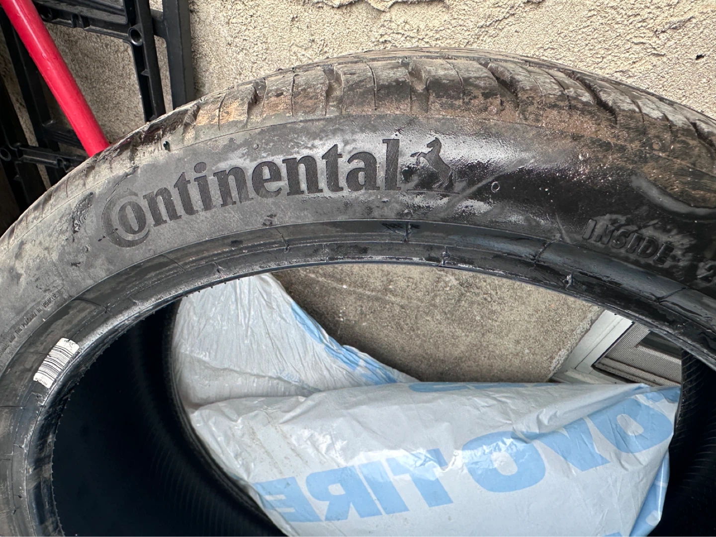 Continental 235/35 ZR19 Tire - photo 5
