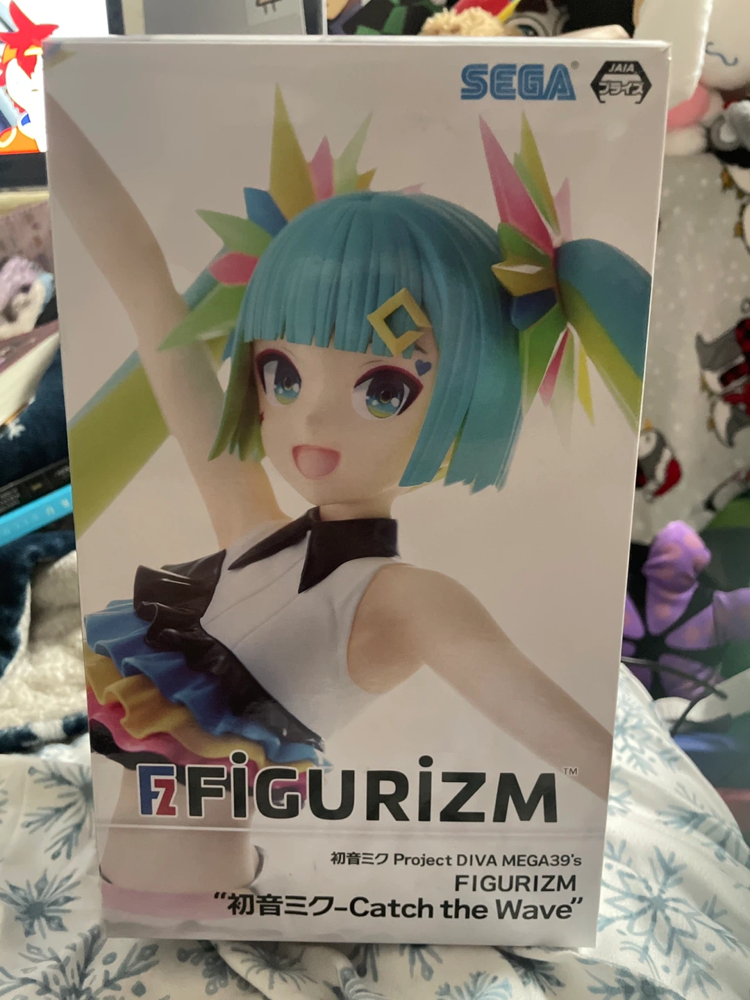 Hatsune Miku Figure - READ DESCRIPTION - photo 2