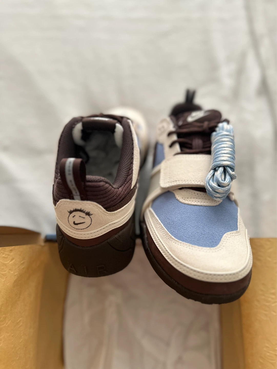 Nike Air Humara Travis Scott 'Cactus Jack' Shoes - photo 2
