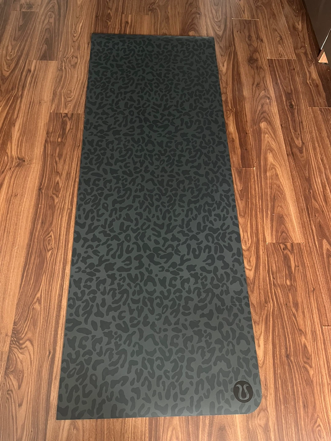 Lululemon Yoga Mat with Strap - Leopard Print - photo 3