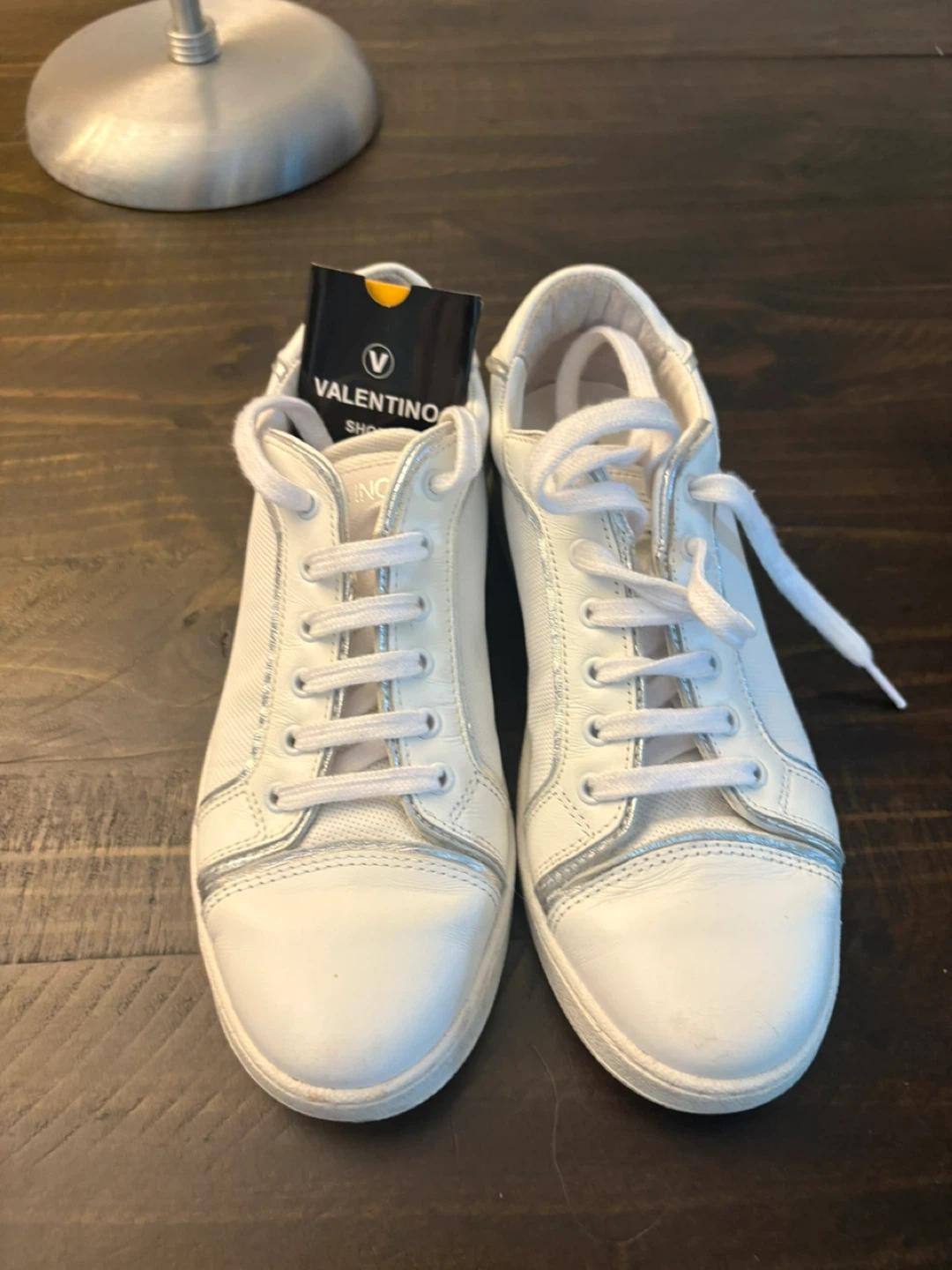Women’s 7.5 Valentino made in Italy Runners - photo 3