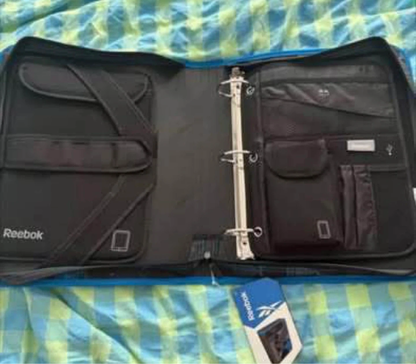 Reebok zip up binder (New) (Tags still attached) - photo 2