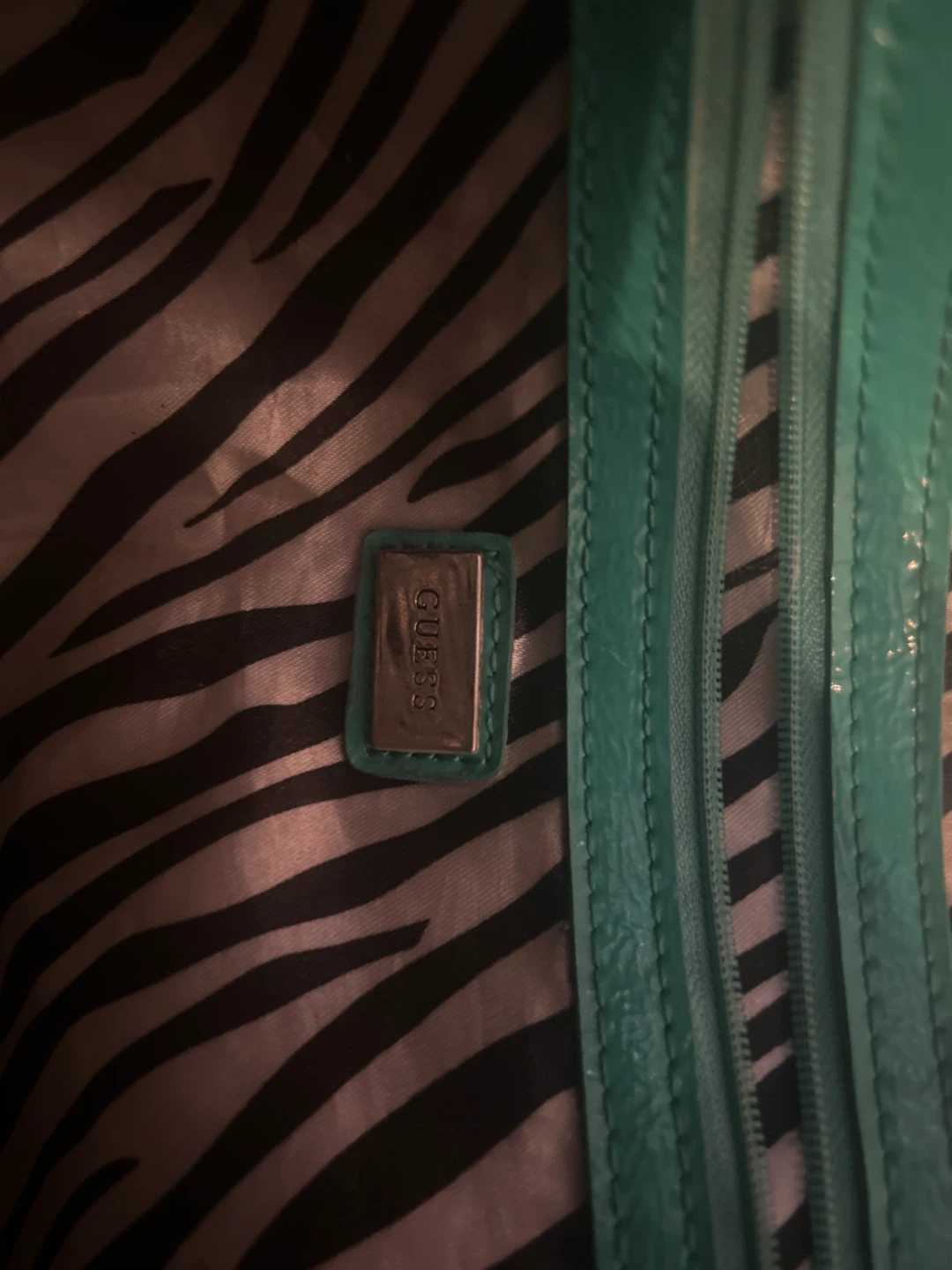 Guess Teal Patent Tote Bag - photo 5