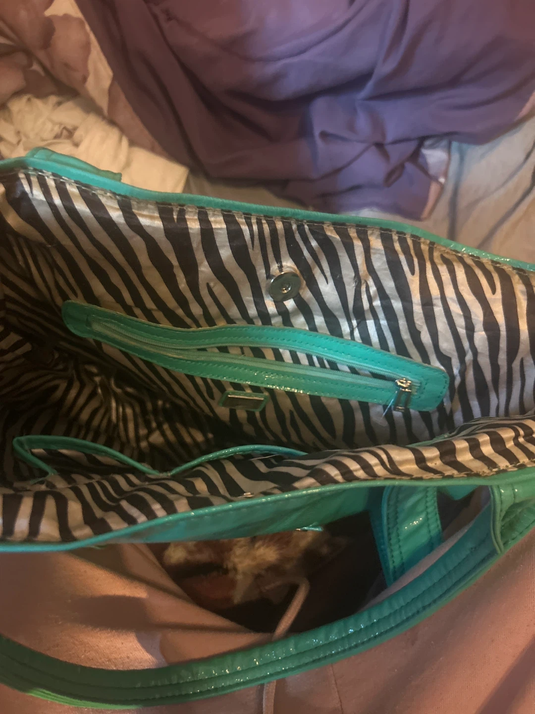 Guess Teal Patent Tote Bag - photo 3