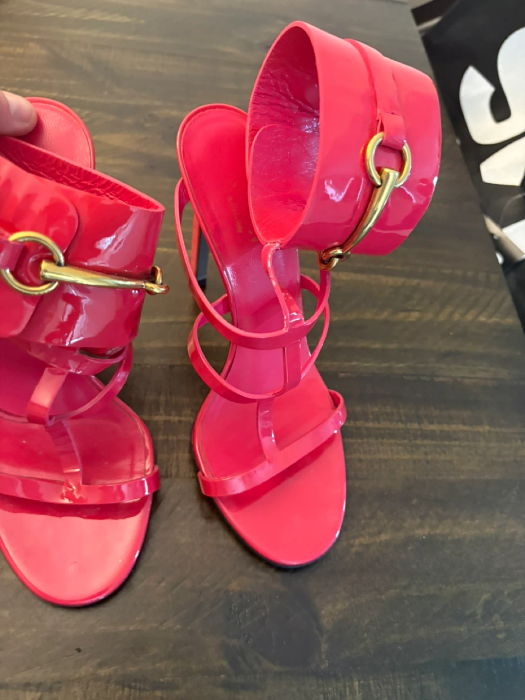 Authentic Hot Pink Gucci Women’s Heels 7.5 - photo 4