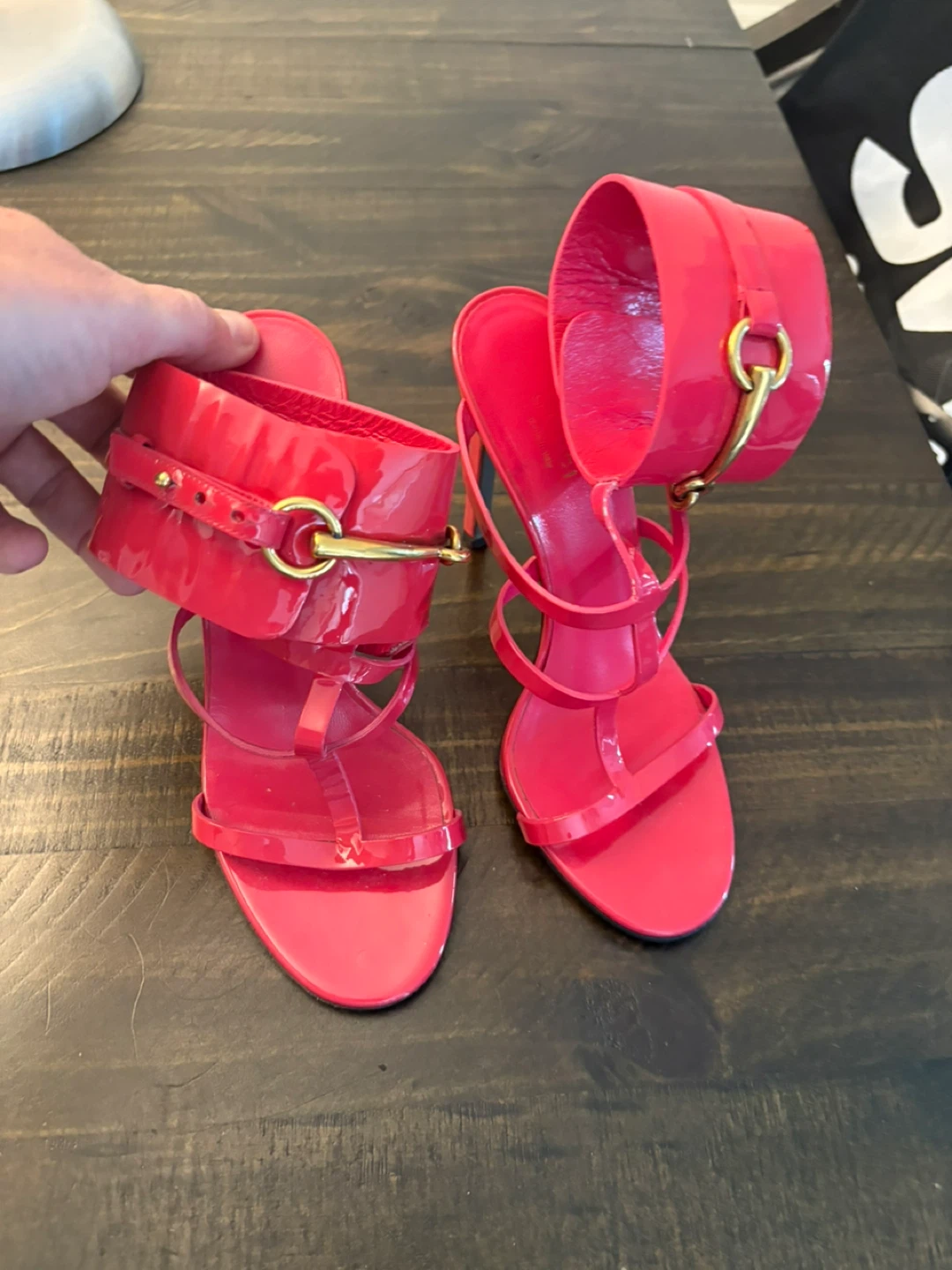 Authentic Hot Pink Gucci Women’s Heels 7.5 - photo 2