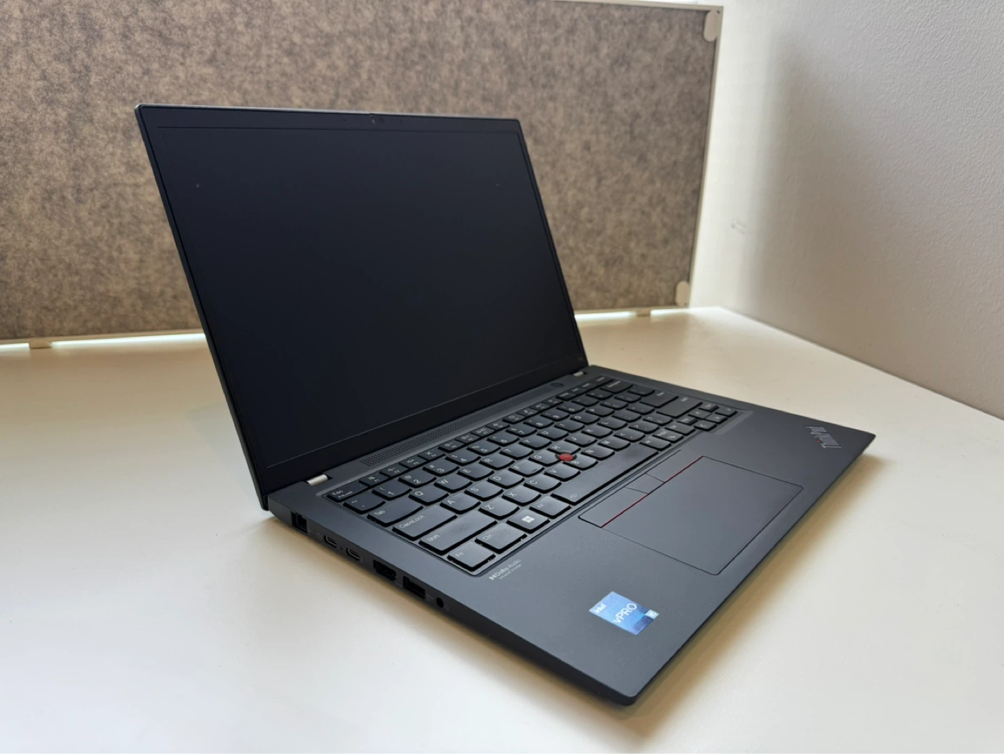 Lenovo ThinkPad T14 Gen3 - photo 2