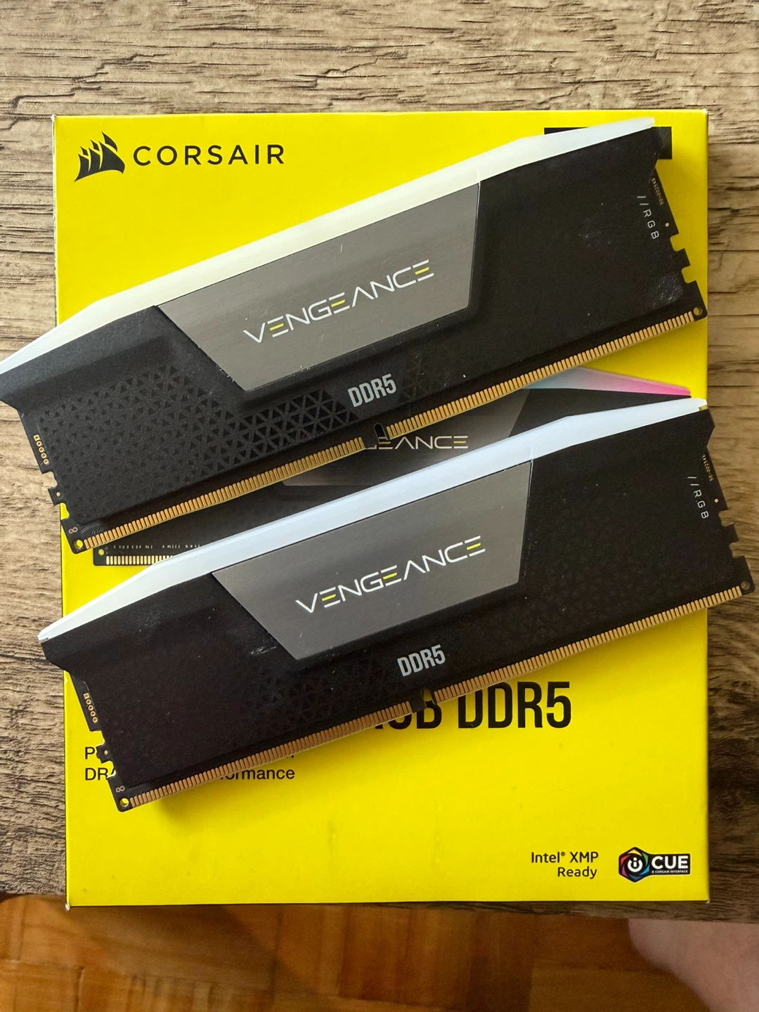 Corsair Vengeance RGB 32GB (2 x 16GB) DDR5-6400 CL32