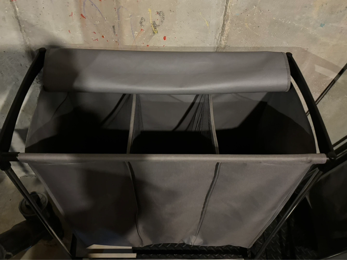 Rolling 3-Bag Laundry Sorter / Hamper - photo 2