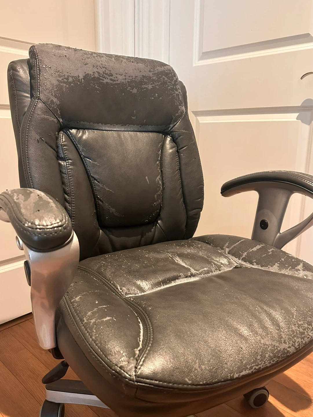 Serta Office Chair - Black (Wear on Upholstery) - photo 2