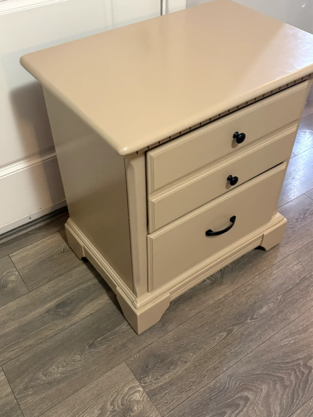 Gorgeous Nightstand - photo 2